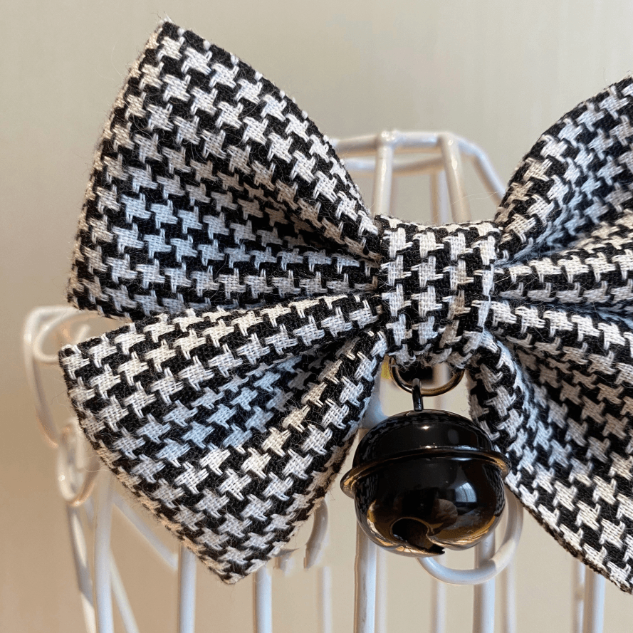 Pet Collar Puppet Cat Bow Decoration - The Purrfect Pawsome Bow Tie!