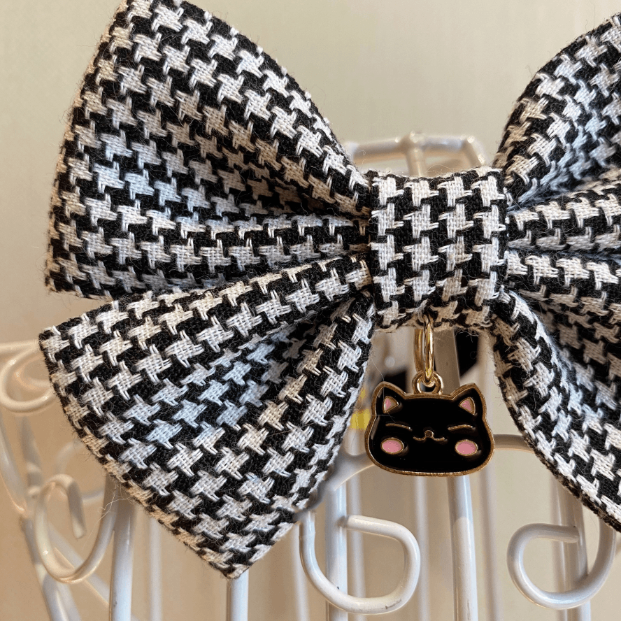 Pet Collar Puppet Cat Bow Decoration - The Purrfect Pawsome Bow Tie!